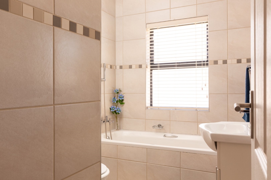 2 Bedroom Property for Sale in Velddrif Western Cape